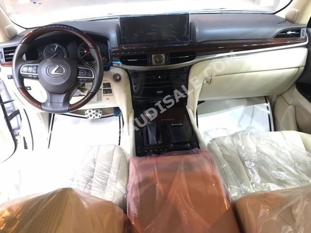 2021 Lexus LX 600 black edition