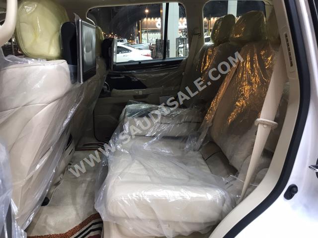 2021 Lexus LX 600 black edition