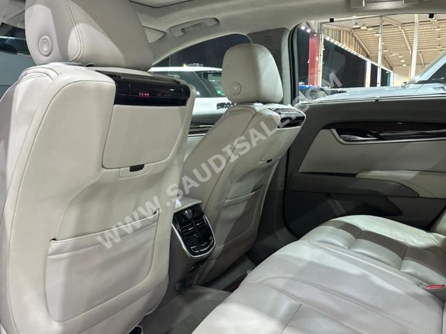 2016 Cadillac XT5 Platinum