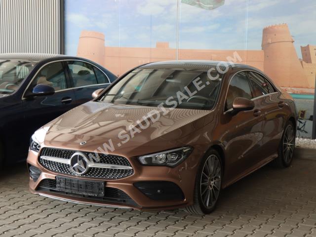 2022 مرسيدس - بنز سي إل أي 200