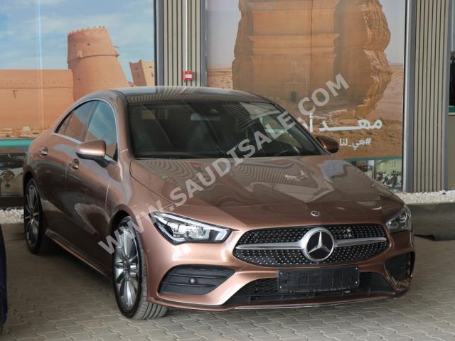 2022 مرسيدس - بنز سي إل أي 200