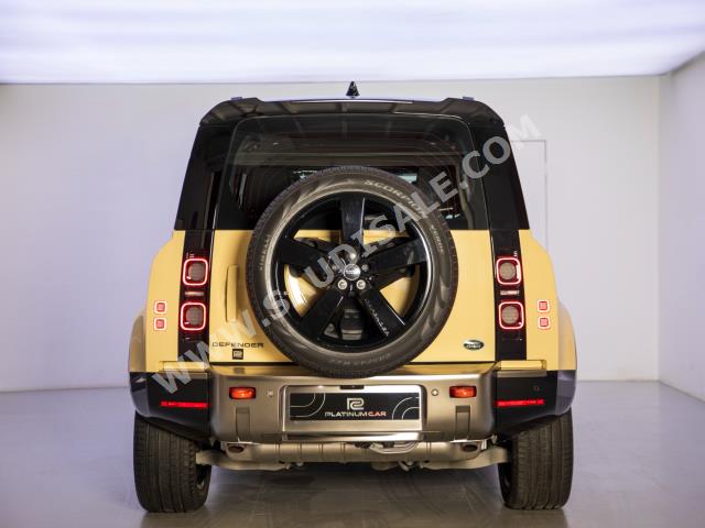 2023 لاند روفر ديفيندر اكس 110