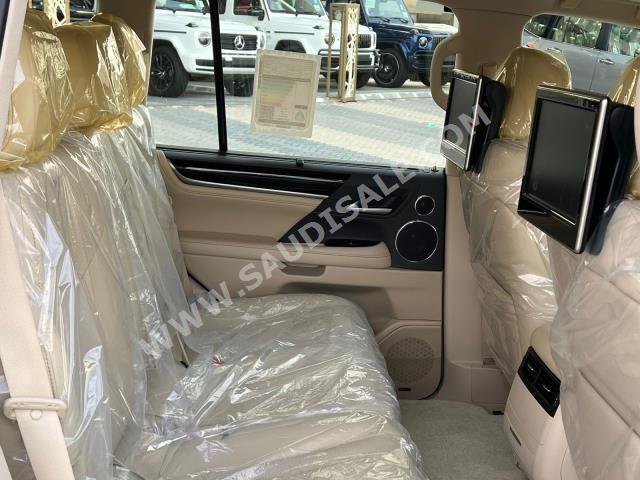 2021 لكزس إل إكس 570 اس