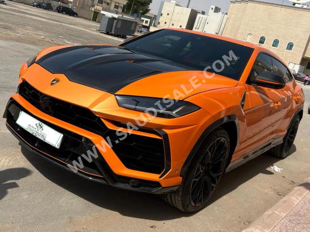 2022 لمبرجيني اوروس