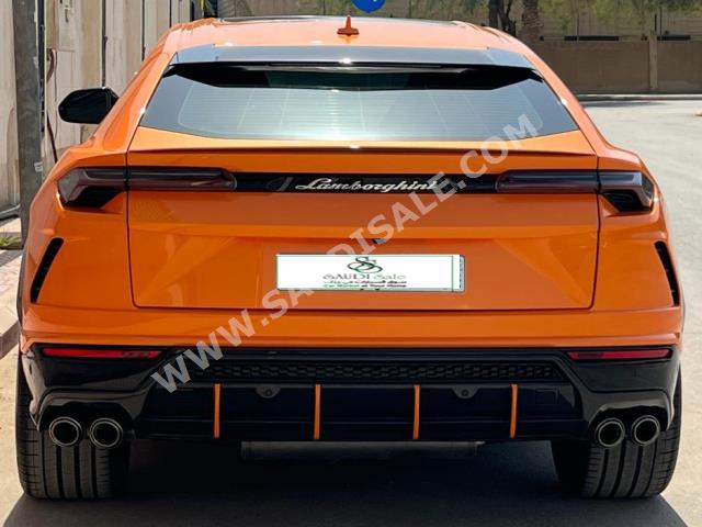 2022 لمبرجيني اوروس