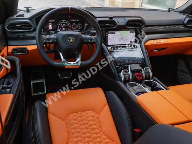 2022 لمبرجيني اوروس