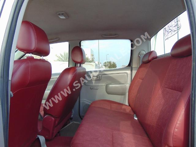 2009 تويوتا هاي لوكس غمارتين