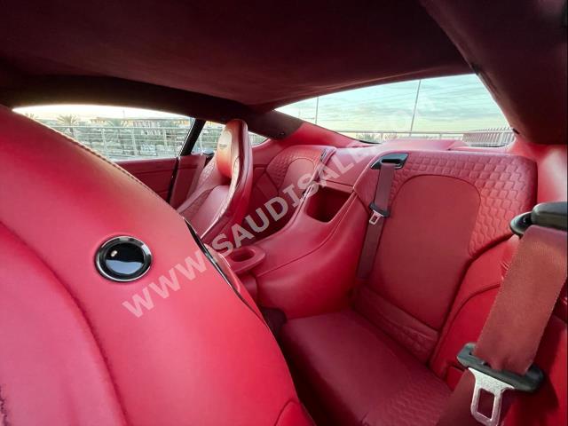 2013 استون مارتن فانكويش