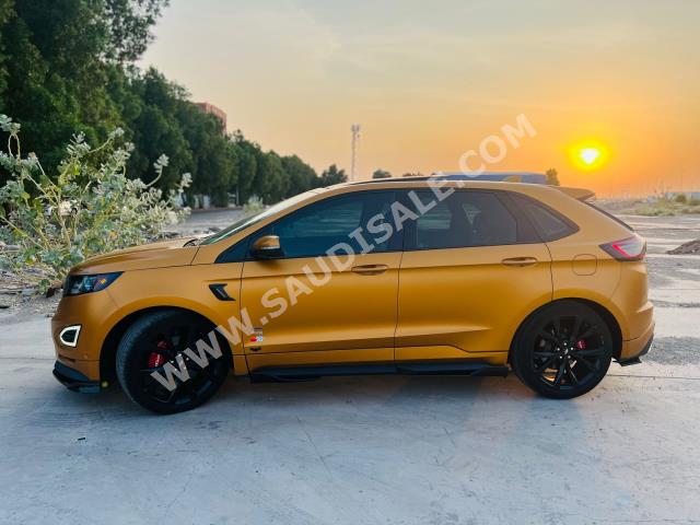 2016 فورد ادج سبورت