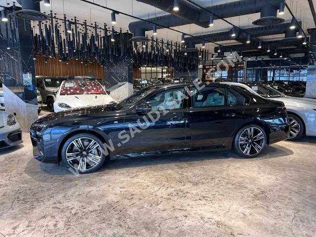 2023 بي ام دبليو الفئة السابعة 740أي
