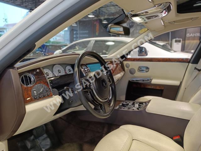 2015 رولز رويس قوست