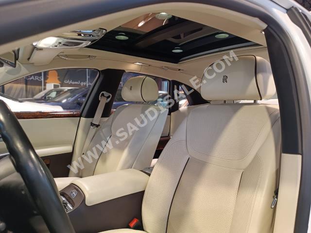 2015 رولز رويس قوست