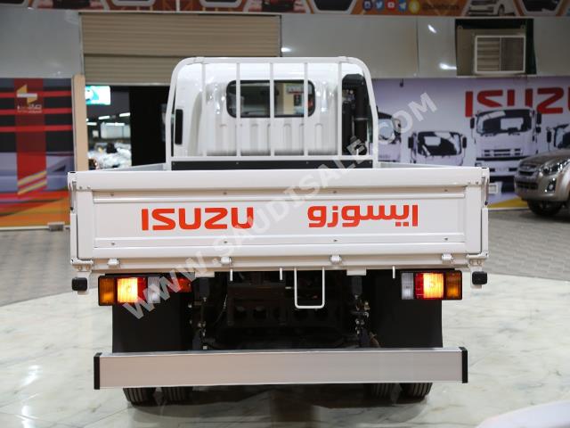 2017 Isuzu Dyna