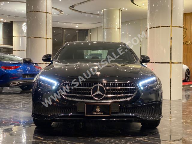 2022 مرسيدس - بنز إي 200