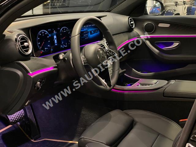 2022 مرسيدس - بنز إي 200