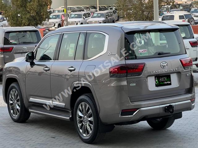 2022 تويوتا لاند كروزر في اكس ار