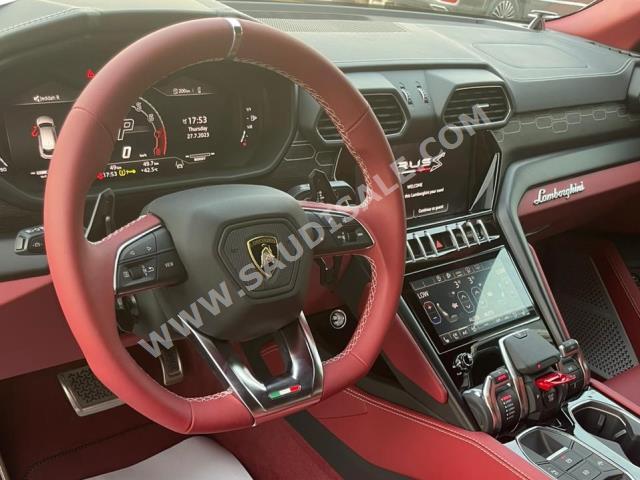 2023 لمبرجيني اوروس اس