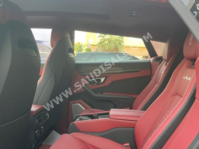 2023 لمبرجيني اوروس اس