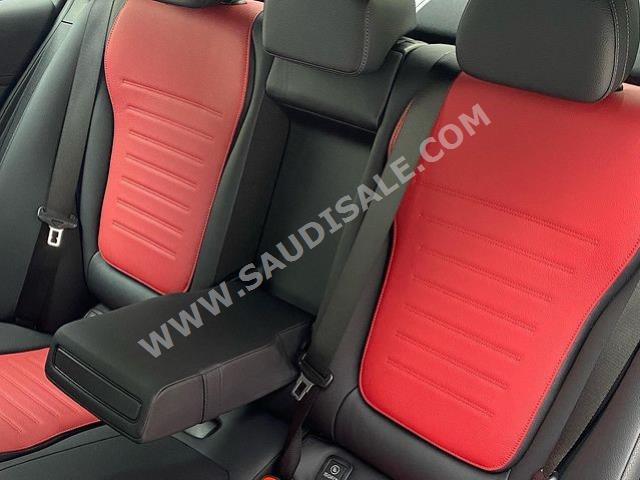 2022 مرسيدس - بنز سي 200