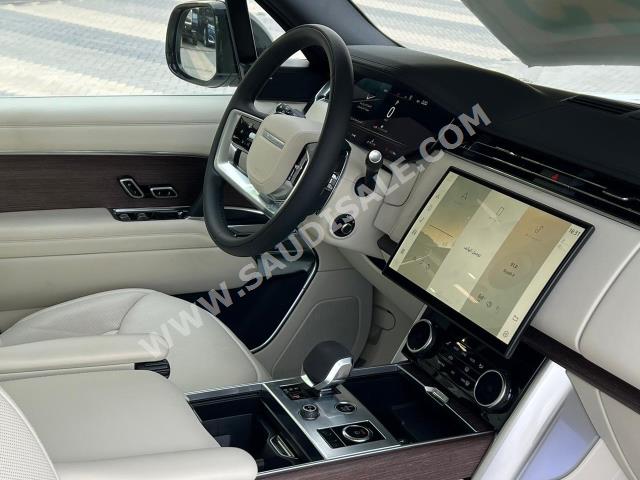 2023 لاند روفر رينج روفر فوج اس اي