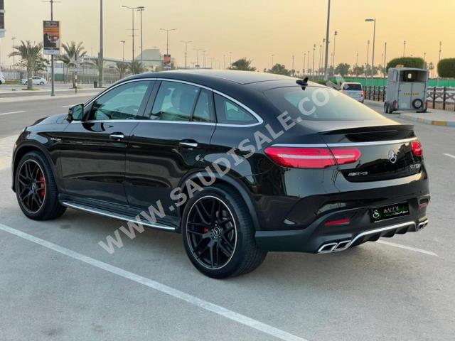 2016 مرسيدس - بنز جي إل إي 63إس أي إم جي