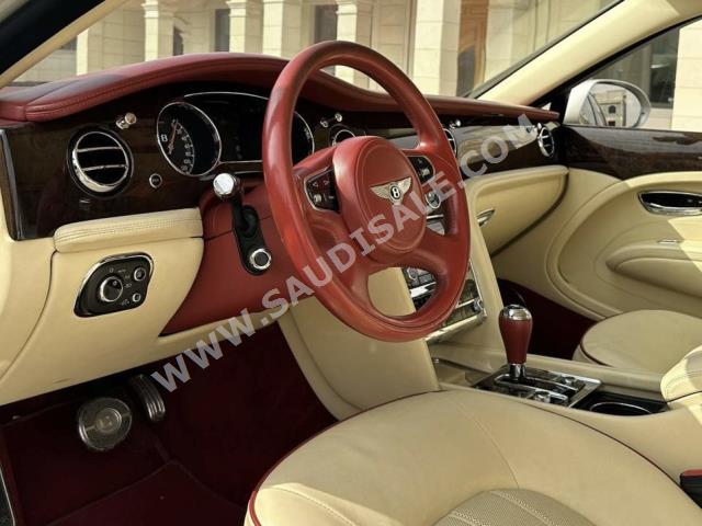 2014 بنتلي مولسان