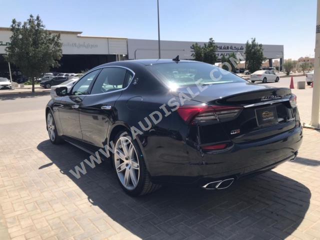 2014 مازيراتي كواتروبورتي جي تي اس