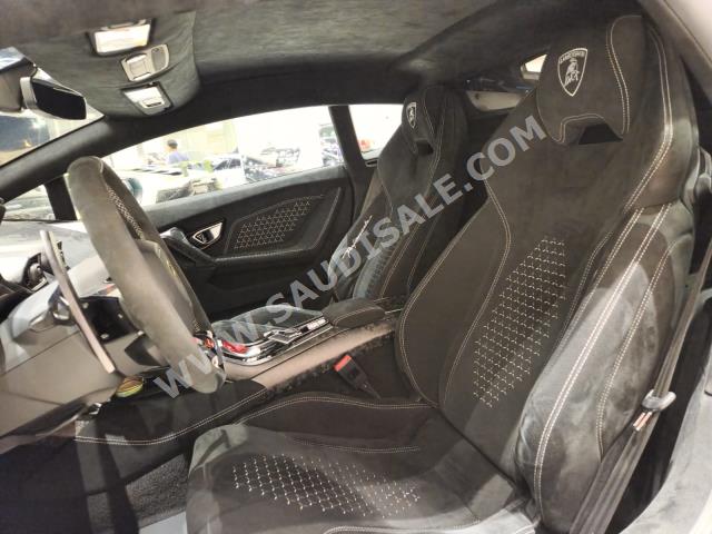 2018 لمبرجيني هوراكان