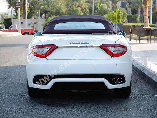 2010 Maserati Gran Cabrio S