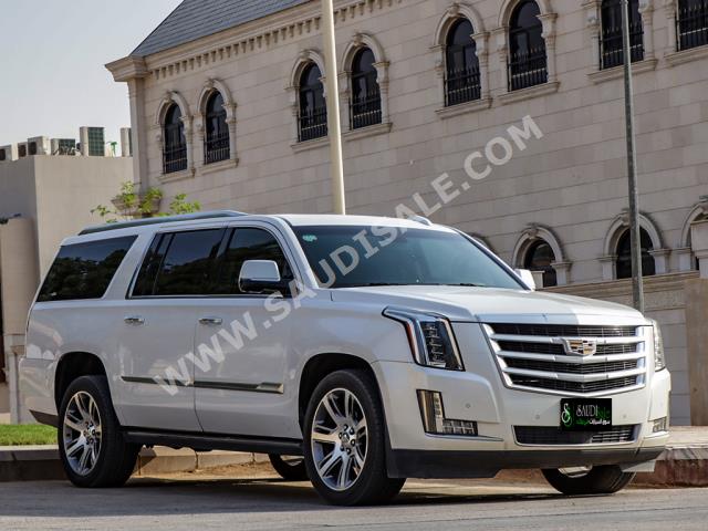 2016 كاديلاك اسكاليد