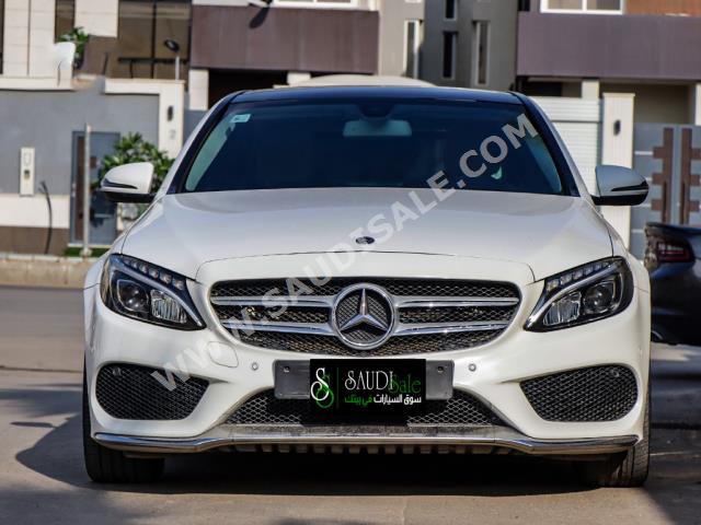 2017 مرسيدس - بنز سي 200