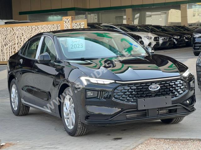 2023 فورد توروس