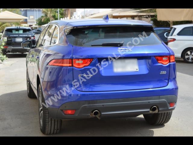 2019 جاكوار اف-بيس