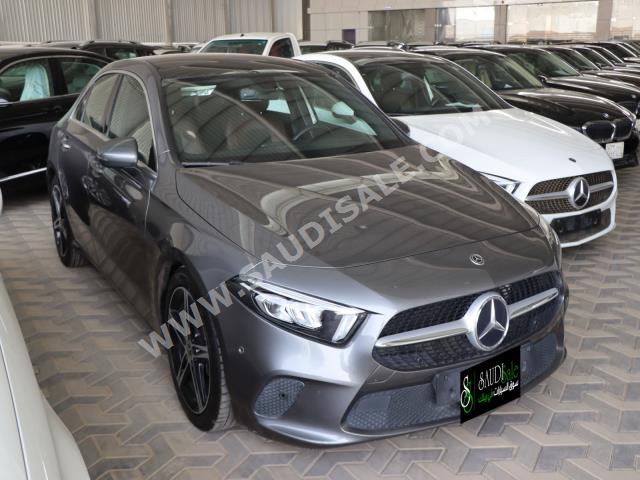 2021 مرسيدس - بنز أي 200