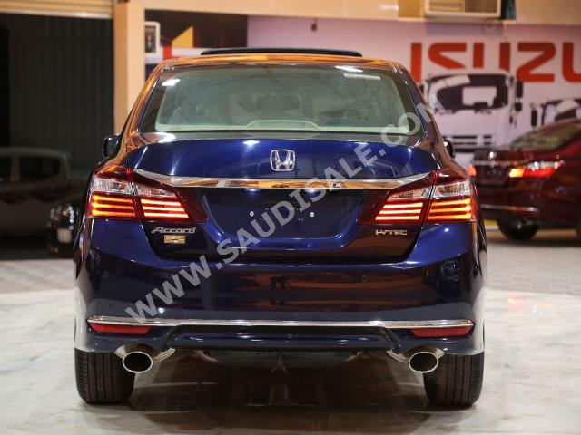 2017 هوندا اكورد