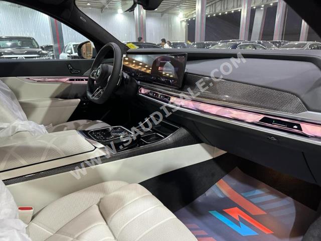 2024 بي ام دبليو الفئة السابعة 740أي