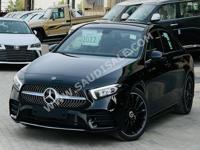 2022 مرسيدس - بنز أي 200