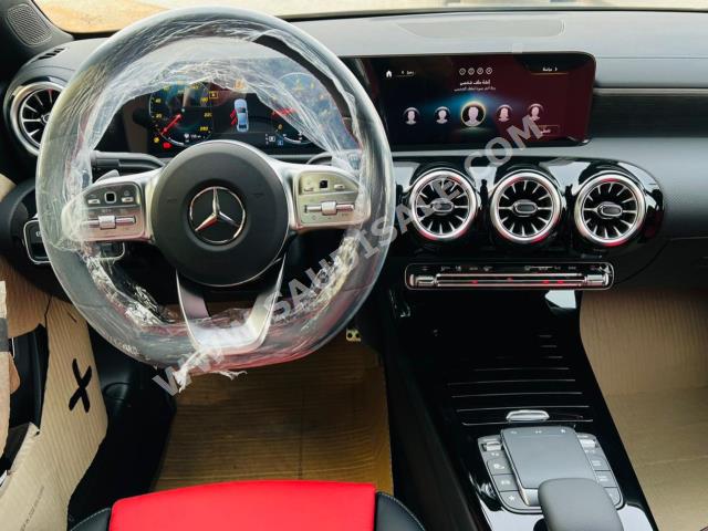 2022 مرسيدس - بنز أي 200