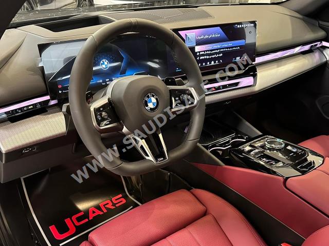 2024 بي ام دبليو الفئة الخامسة 520 أي