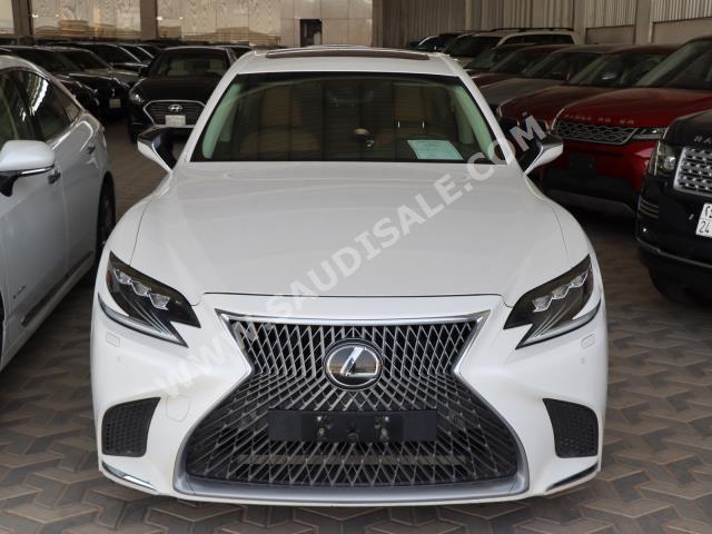 2020 لكزس إل إس 350