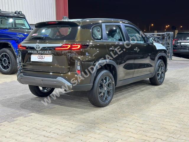 2023 تويوتا اوربان كروزر