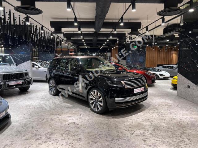 2024 لاند روفر رينج روفر اس في اوتوبيوغرافي