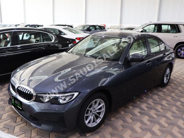 2021 بي ام دبليو الفئة الثالثة 320 أي