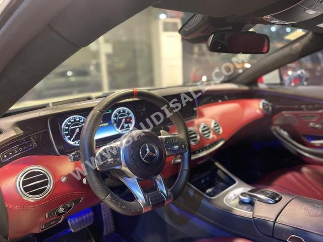 2015 مرسيدس - بنز إس 63 كوبيه