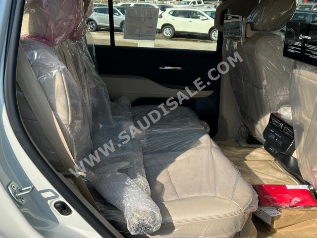 2022 تويوتا لاند كروزر جي اكس ار