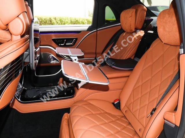 2022 مرسيدس - بنز إس 680 مايباخ