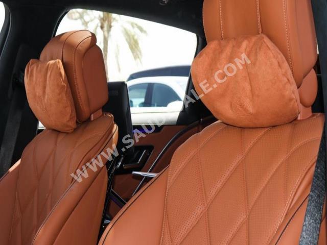 2022 مرسيدس - بنز إس 680 مايباخ