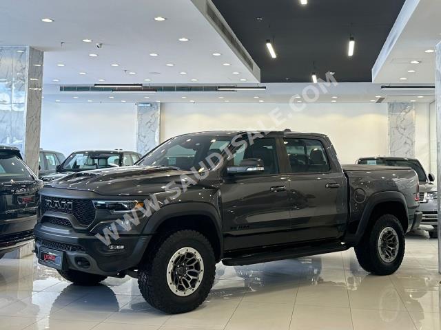 2021 دودج رام تي ار اكس