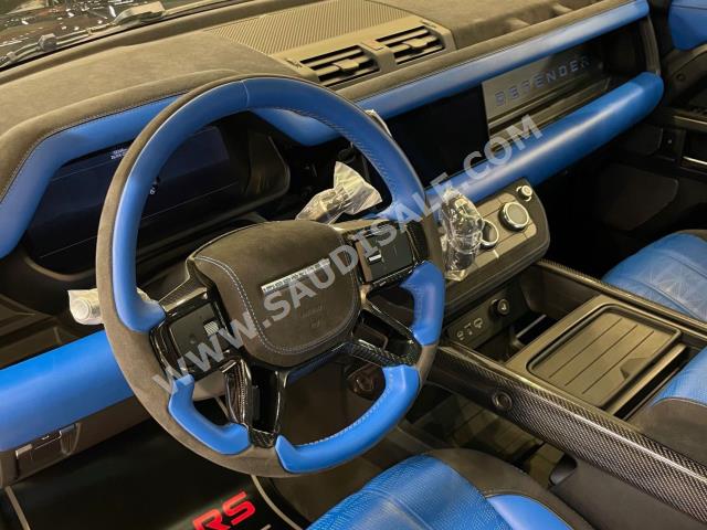 2020 لاند روفر ديفيندر اتش اس اي