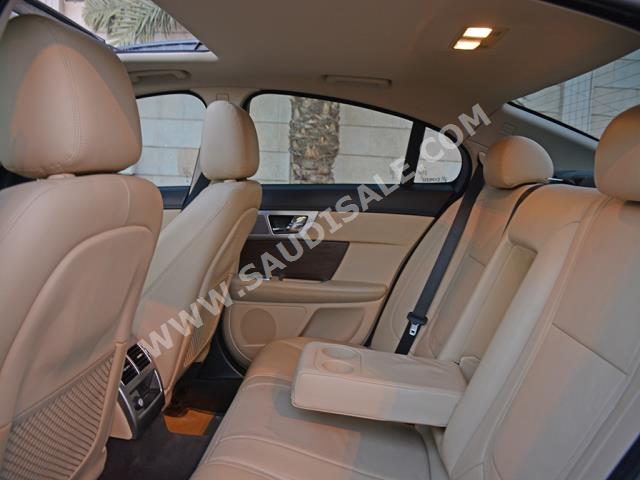 2013 Jaguar XF